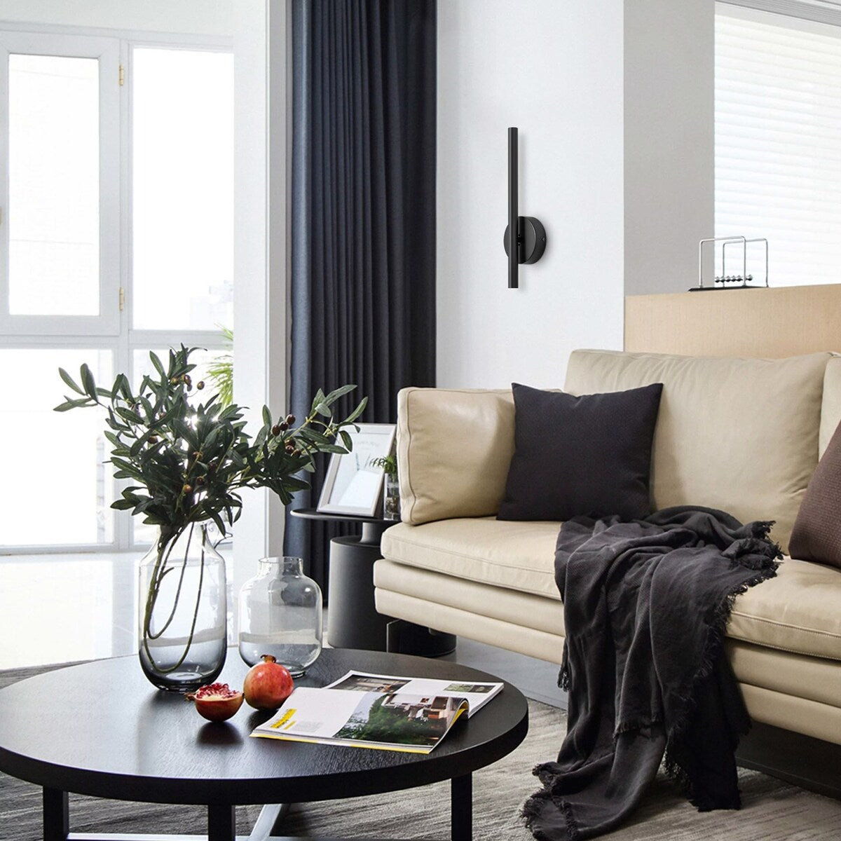 Applique murale moderne et minimaliste de style industriel, en métal avec bande LED intégrée