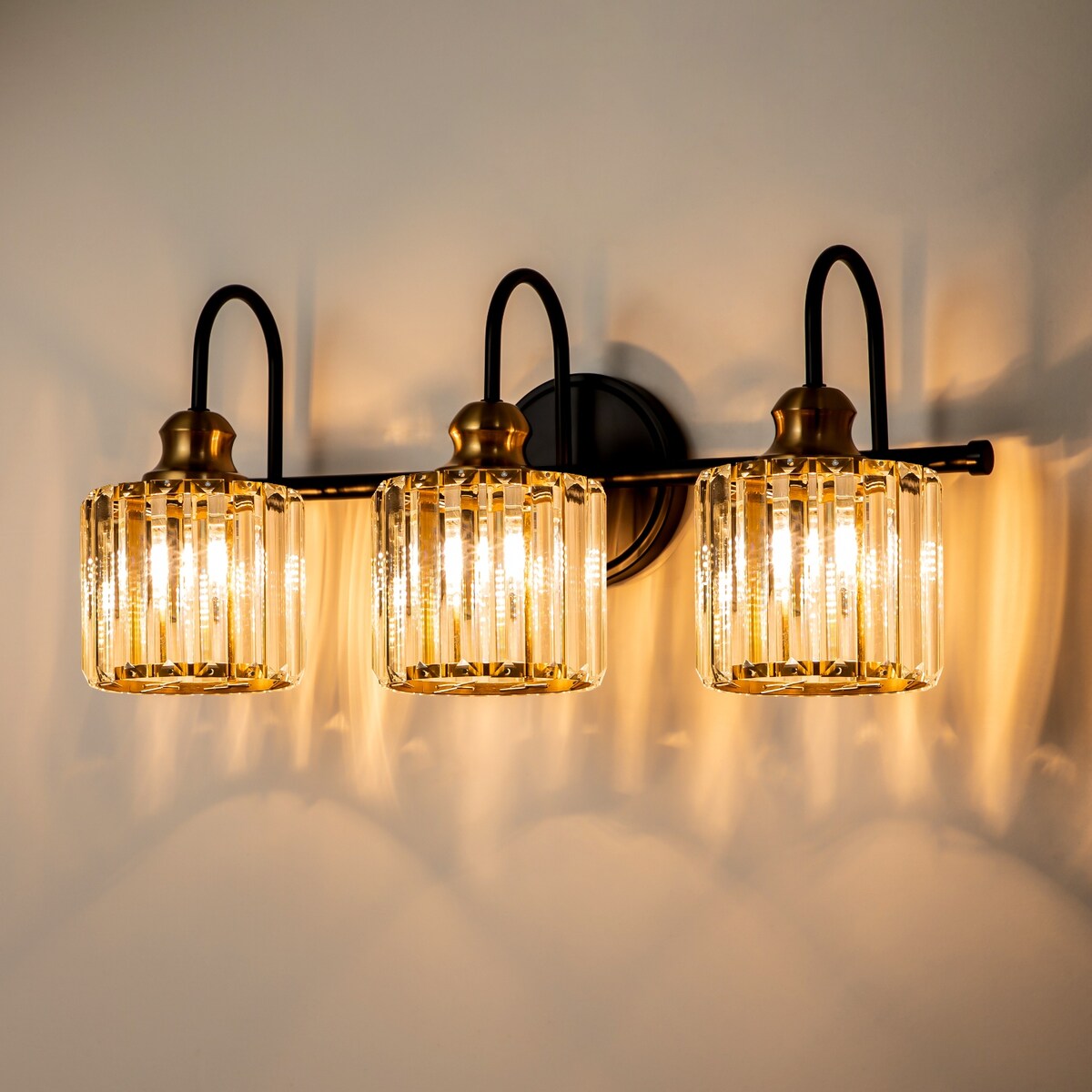 Applique murale linéaire moderne et glamour à 3 ou 4 lumières en cristal, à intensité variable, pour salle de bain.