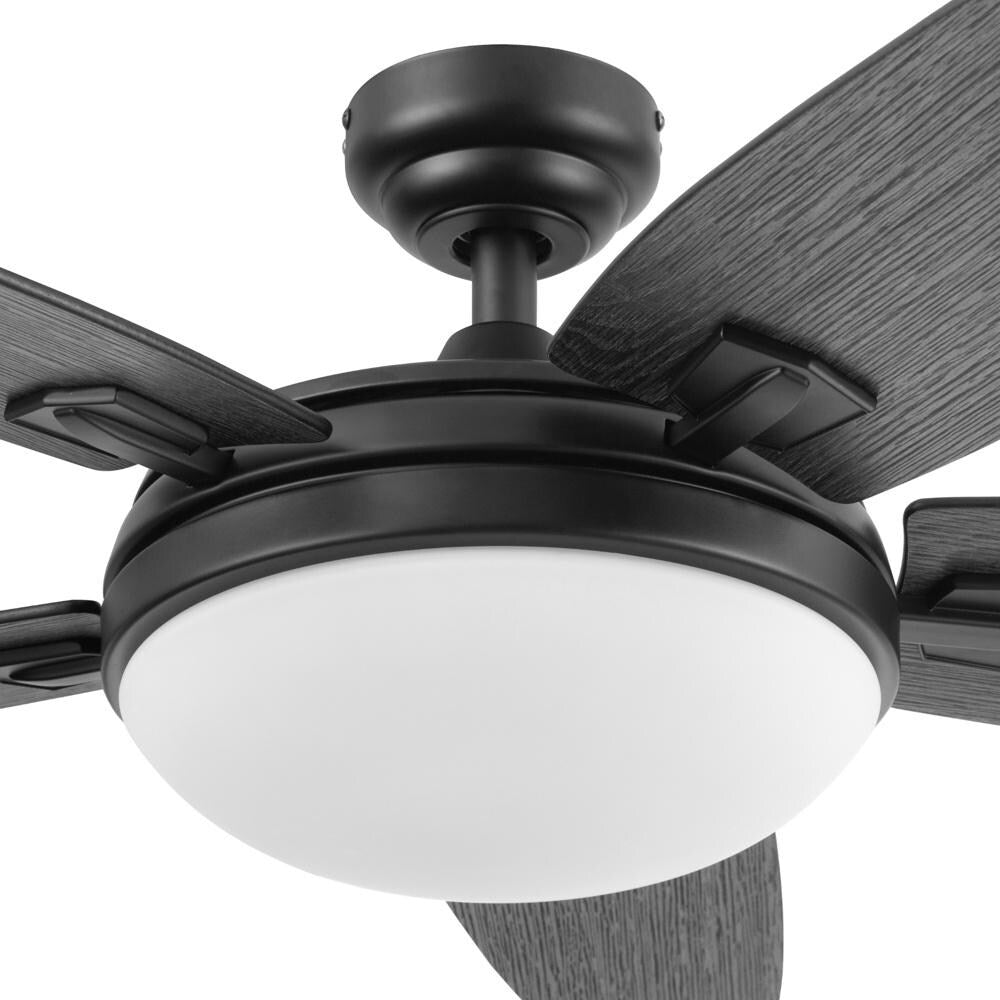 Ventilateur de plafond Honeywell Carmel 48 avec éclairage intégré et télécommande