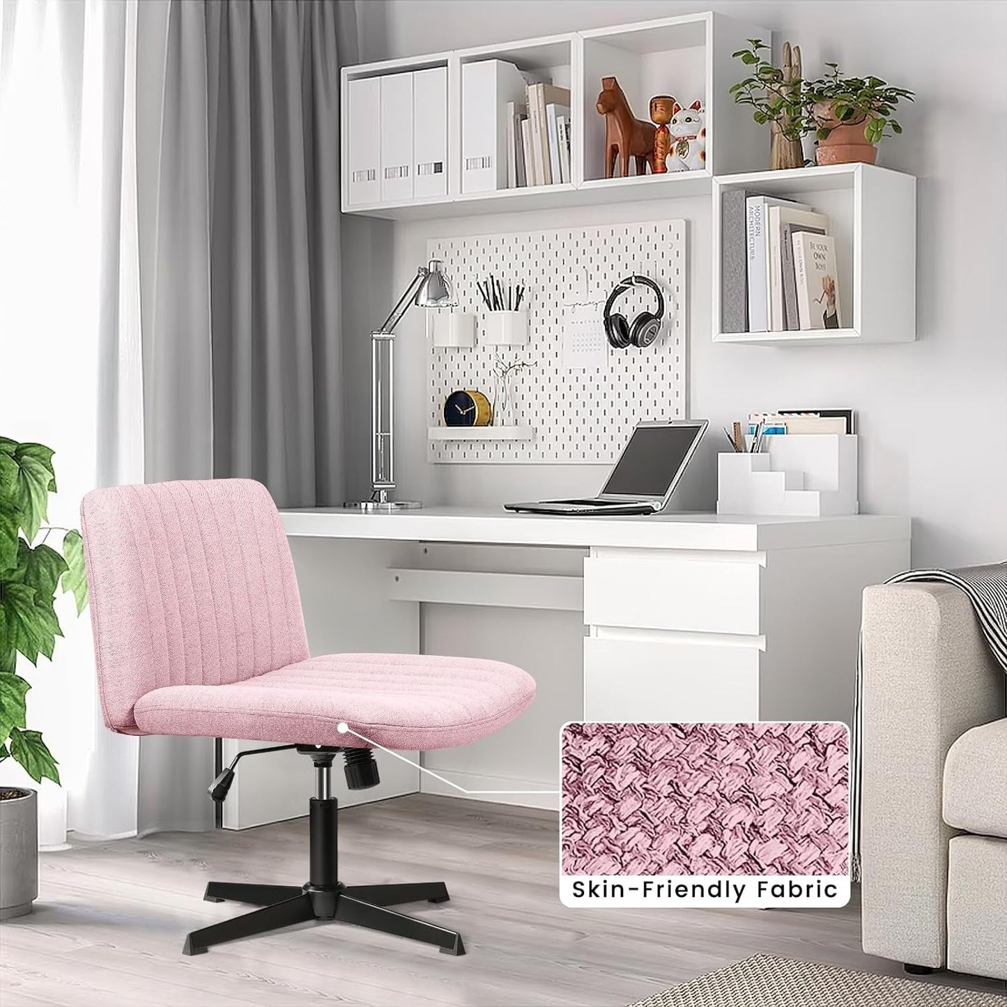 Chaise de bureau pivotante moderne BOSSIN Criss Cross Chair sans accoudoirs et sans roulettes, rembourrée en tissu.