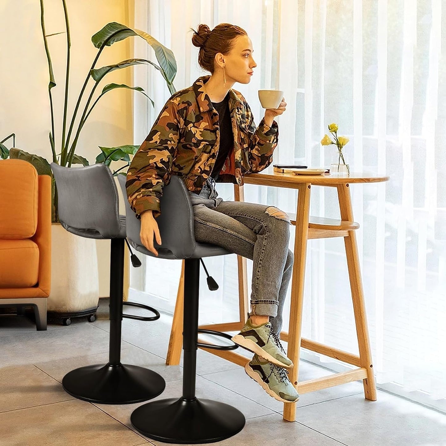 Tabourets de bar pivotants et réglables Bossin avec dossier – Hauteur comptoir