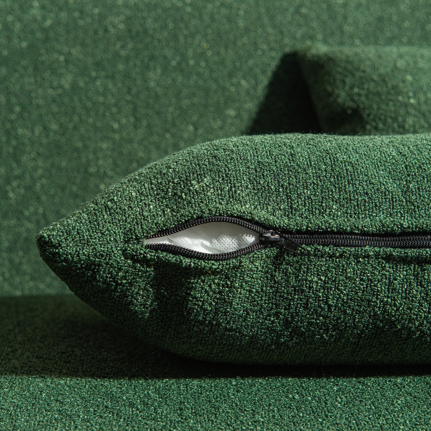 Causeuse 2 places rembourrée KINWELL Boucle avec oreillers