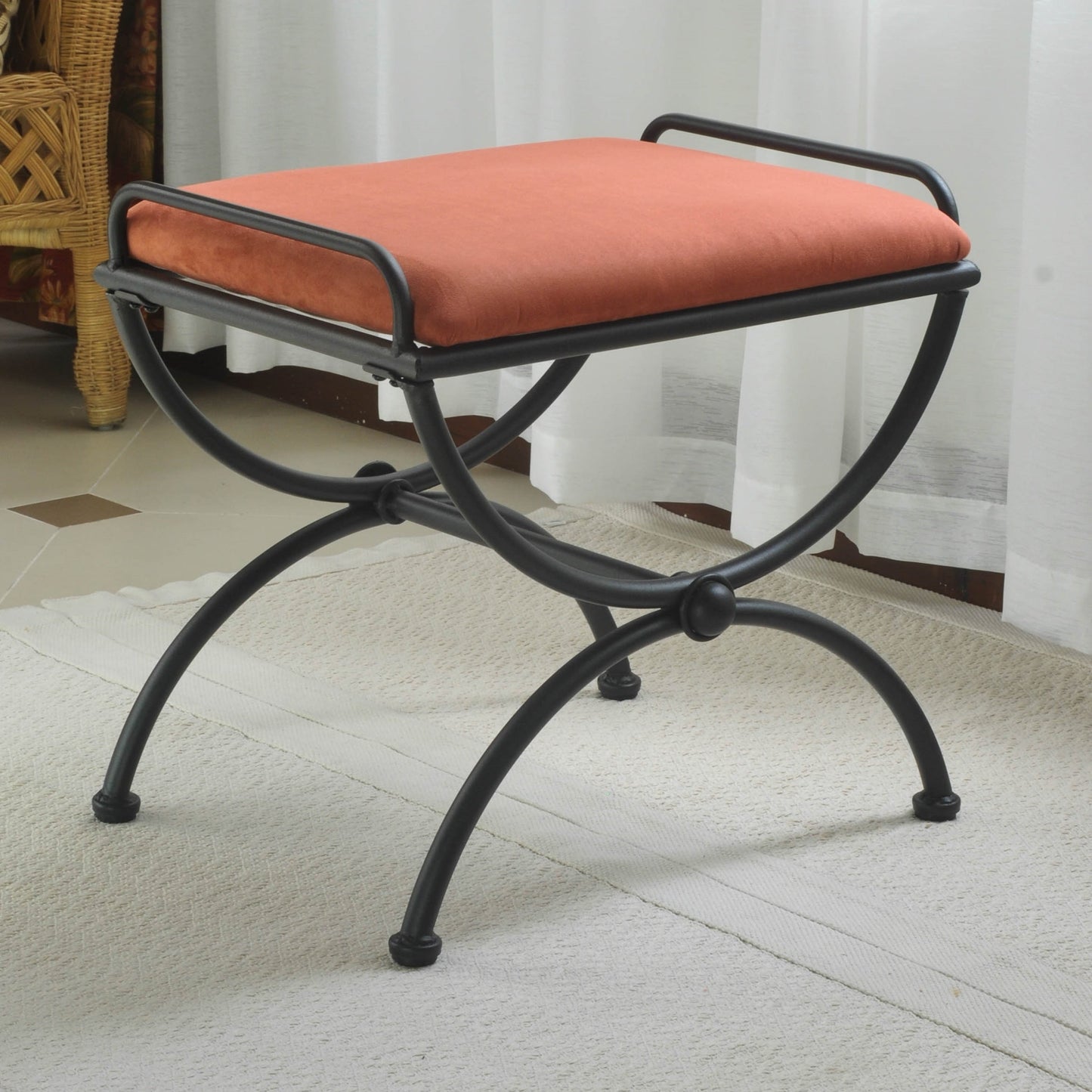 Tabouret de coiffeuse Cambridge en fer avec coussin