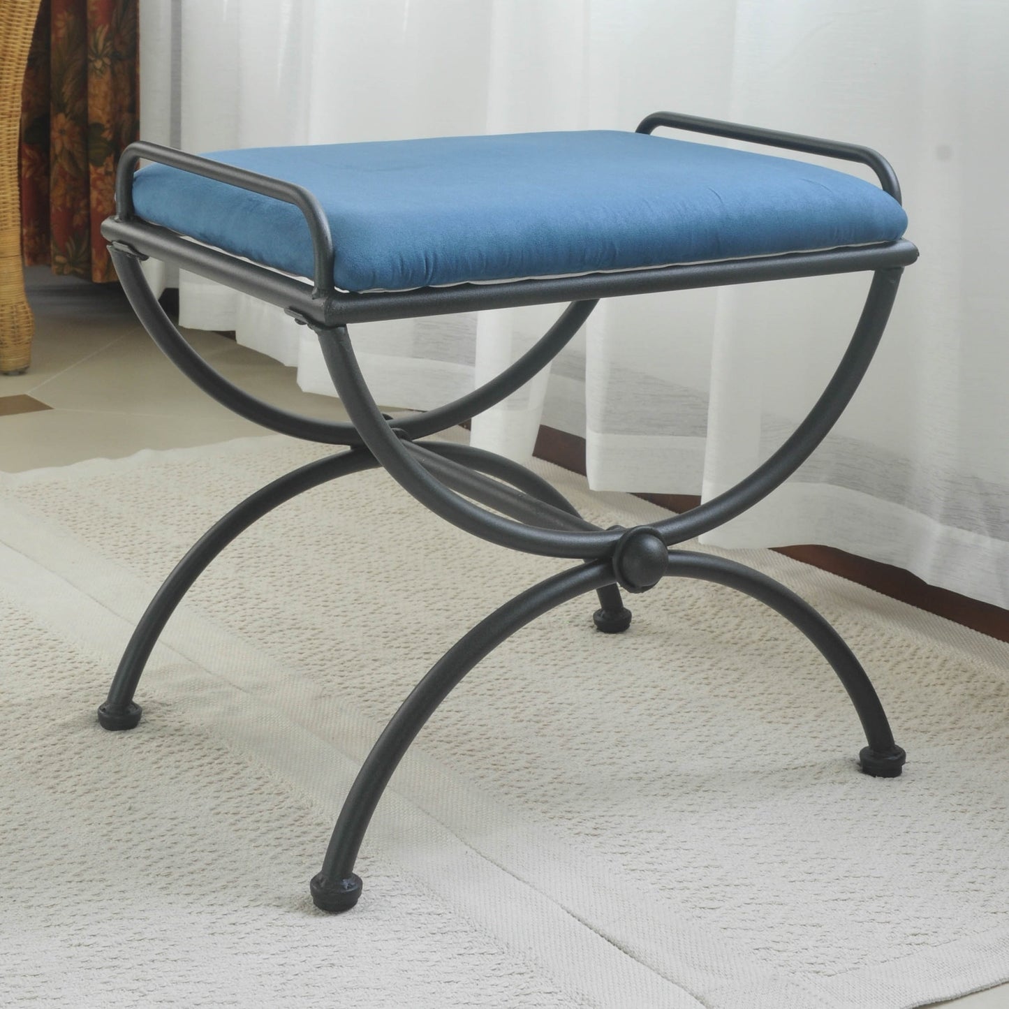Tabouret de coiffeuse Cambridge en fer avec coussin