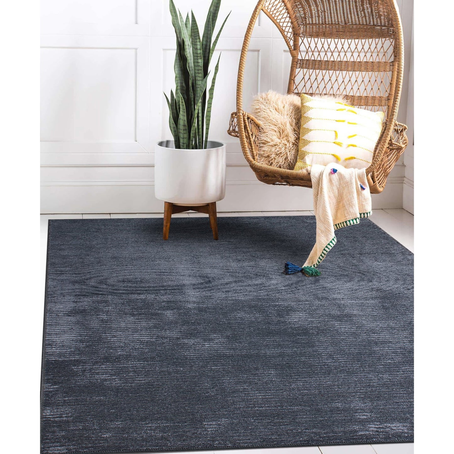 Tapis contemporain à rayures usées lavable en machine