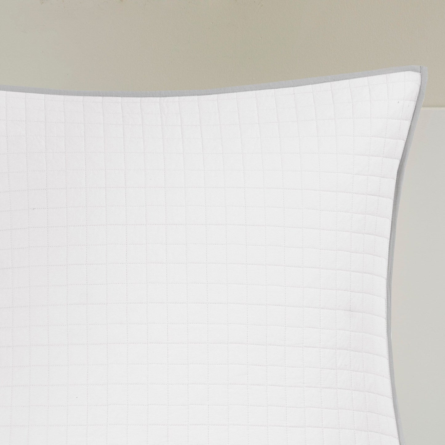 Parure de lit Intelligent Design en coton jacquard maïs avec taies d'oreiller carrées et coussins décoratifs