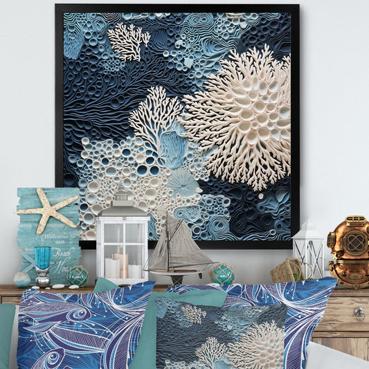 Designart Collage de coraux bleus et blancs sous l'eau, style côtier, toile encadrée