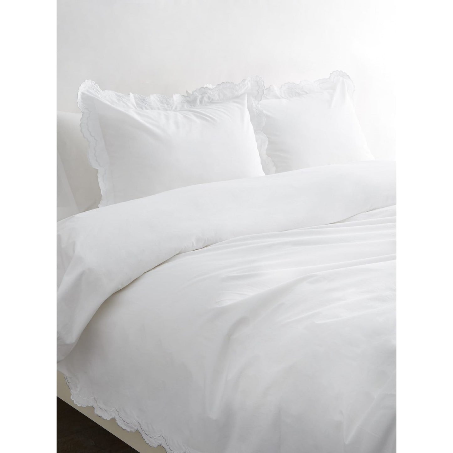 Parure de lit double festonnée en percale de coton frais brodée avec taie d'oreiller