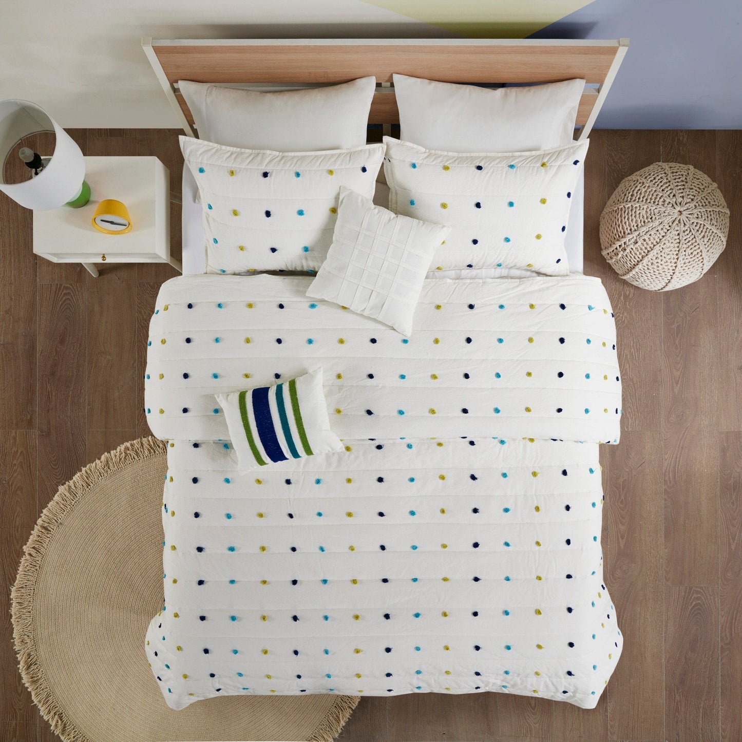 Ensemble de courtepointe en coton jacquard à pompons Ensley pour enfants Intelligent Design avec coussins décoratifs