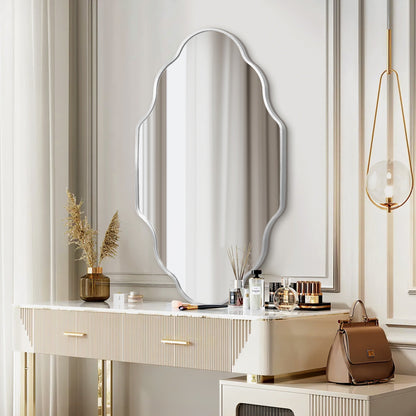 Miroir mural irrégulier à cadre festonné en alliage d'aluminium
