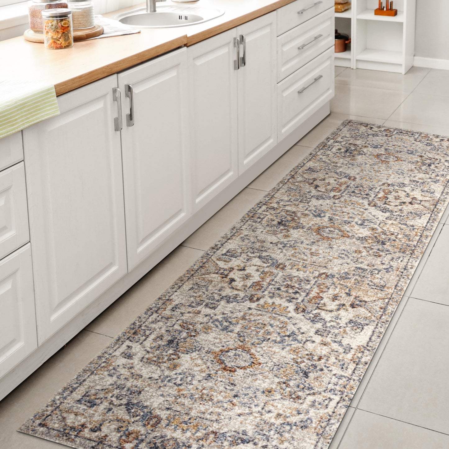 Tapis JONATHAN Y Brandy Bohemian Medallion à poils courts, lavable en machine, couleur crème/terre.