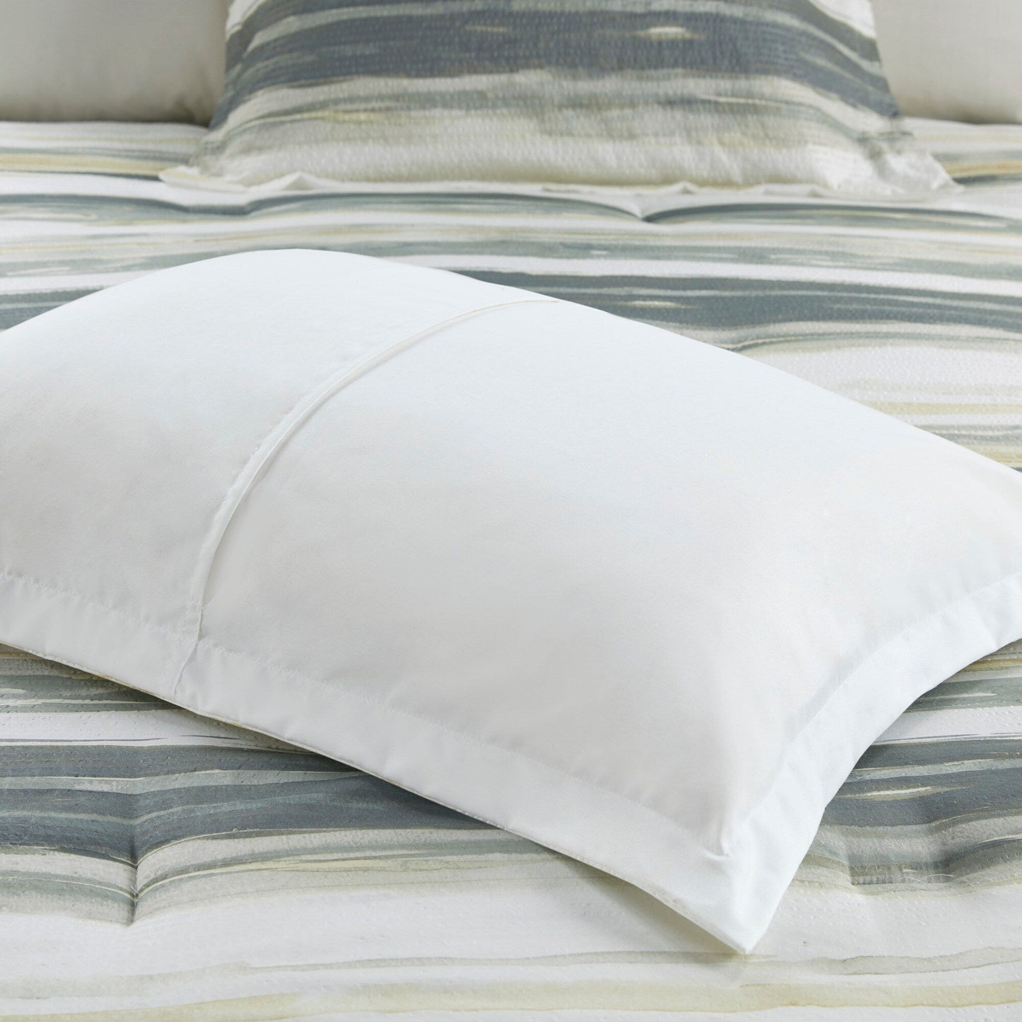 Collection de couette et de courtepointe imprimée en seersucker 8 pièces Madison Park Anchorage