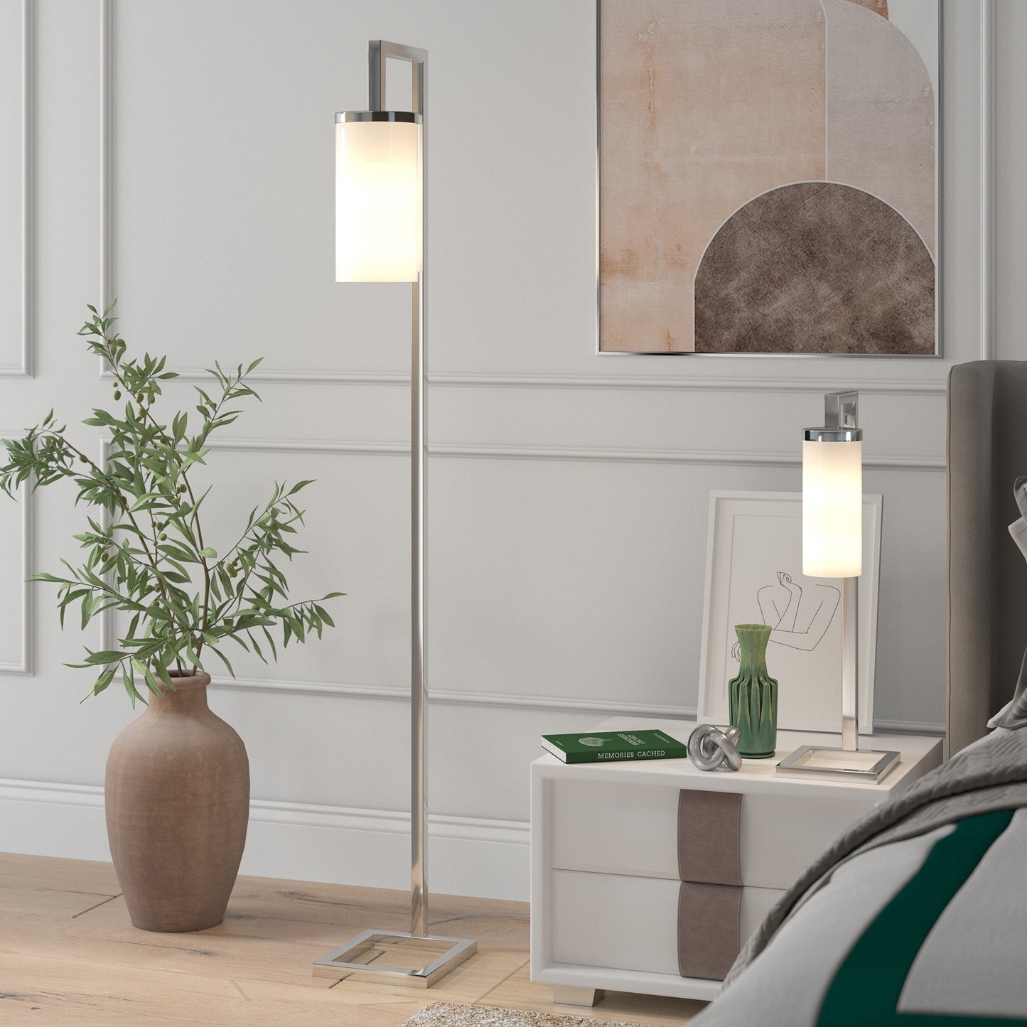 Lampadaire Malva de 67,75 cm de haut avec abat-jour en verre - 11 cm de large