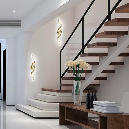 Applique murale LED moderne en spirale pour salle de bain, à intensité variable.