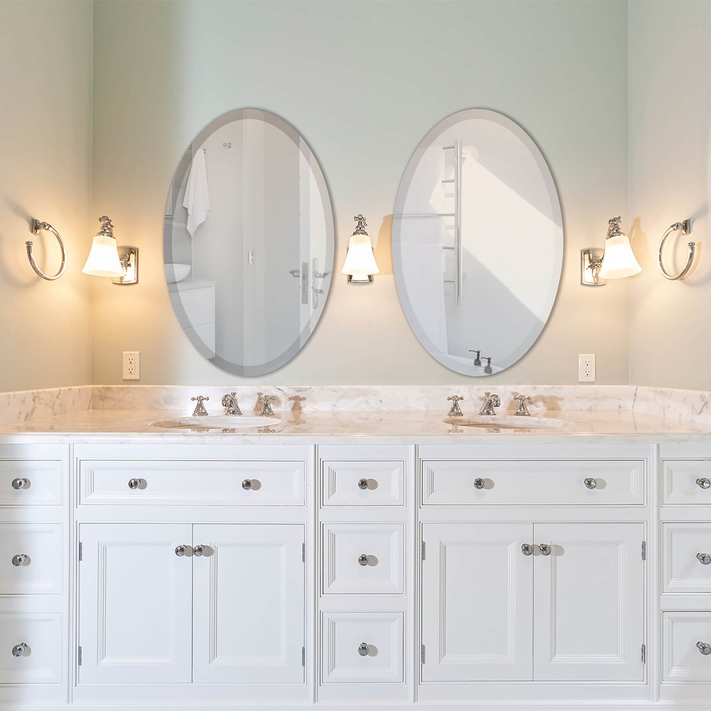 Miroir ovale biseauté Wells sans cadre