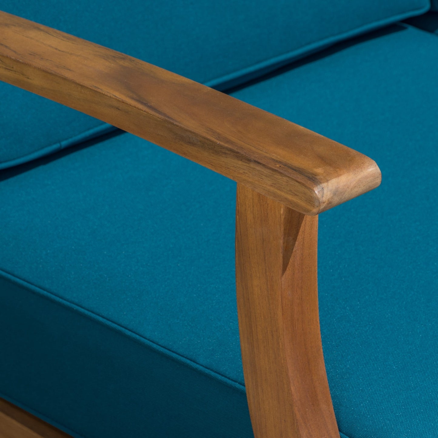 Ensemble de canapés d'extérieur Perla 7 pièces en bois d'acacia avec coussin par Christopher Knight Home