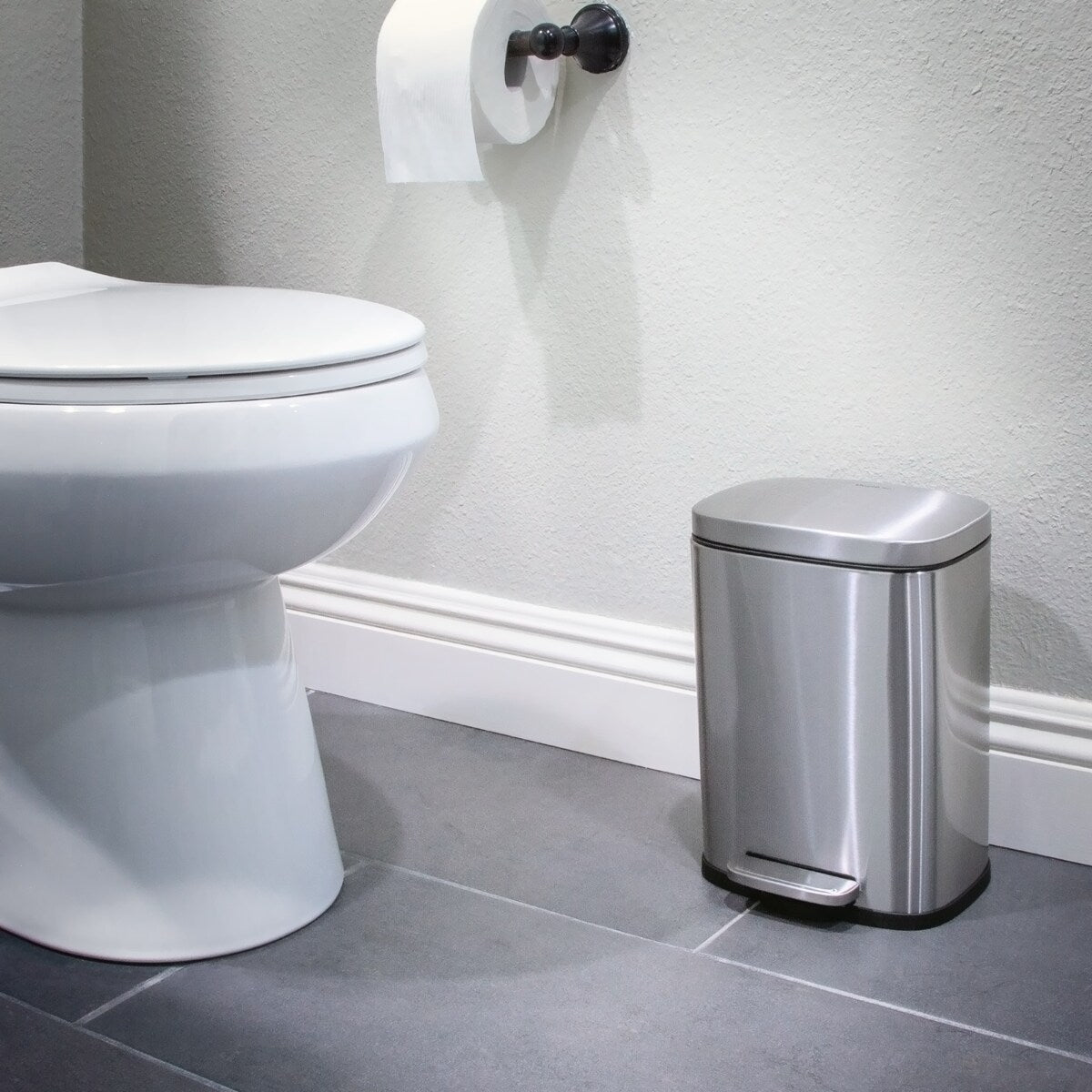 Poubelles rectangulaires Qualiazero de 13,2 gallons et deux de 1,3 gallon à pédale - Ensemble familial