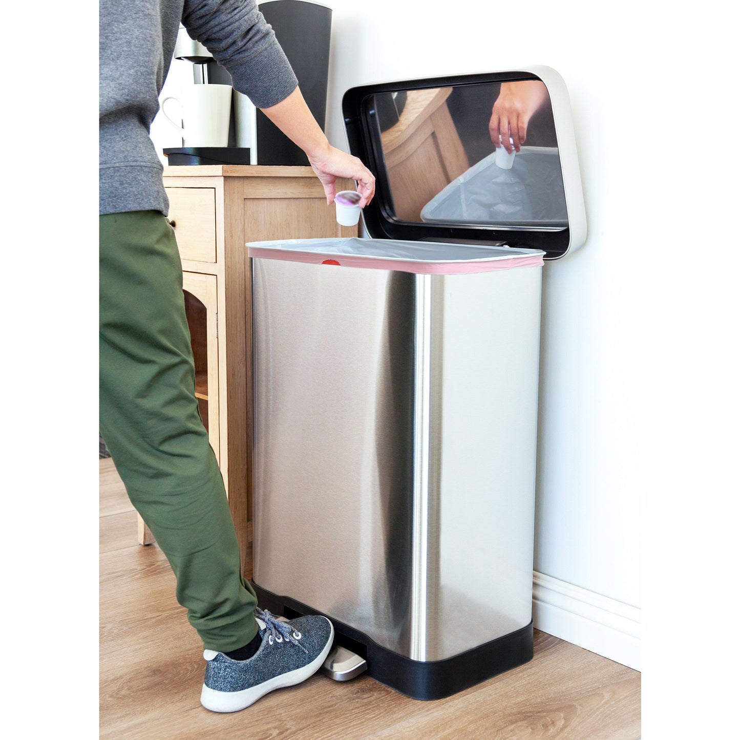 Bidon rectangulaire à pédale Qualiazero 75 L / 20 gallons