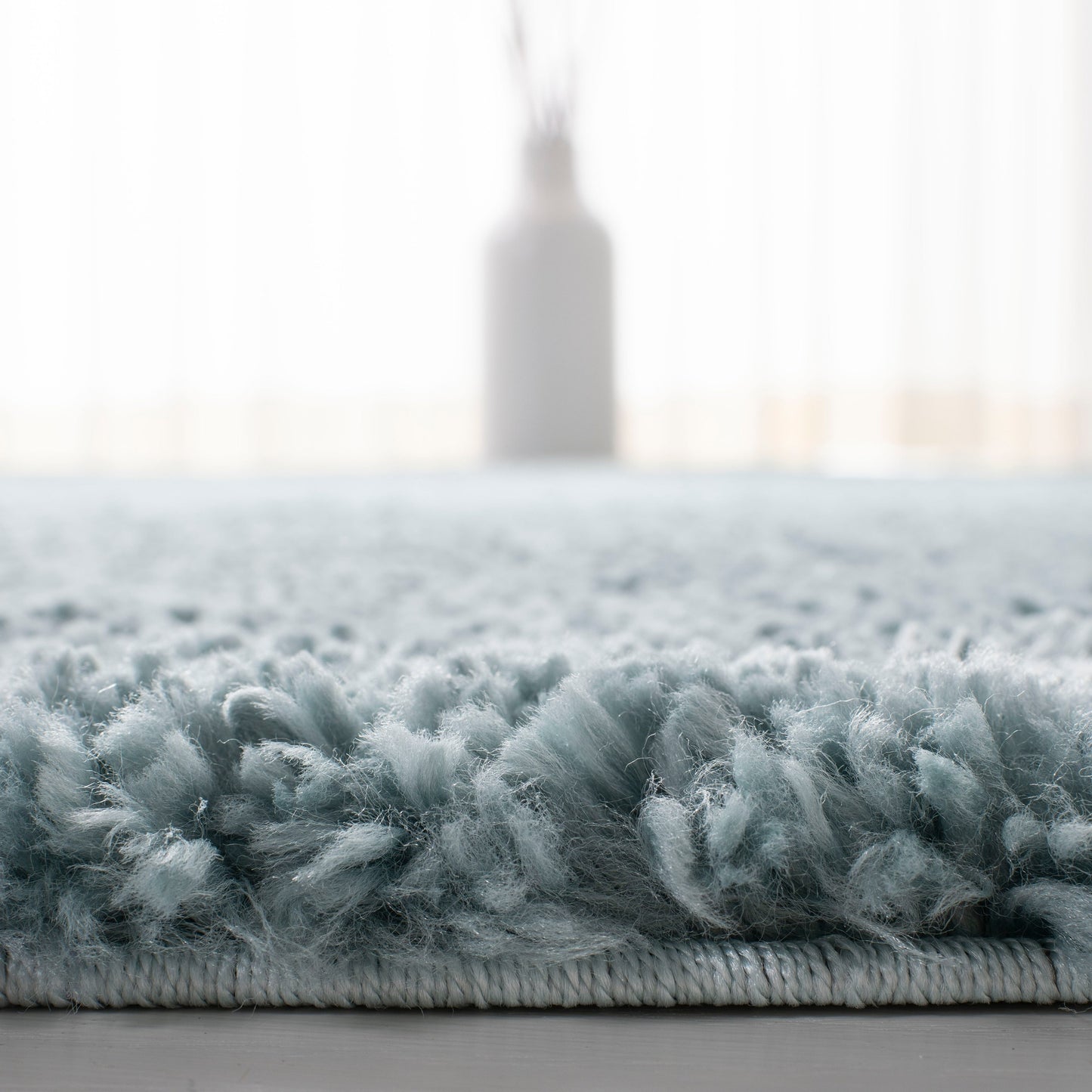 Tapis SAFAVIEH August Wilhelma Shag uni de 3 cm d'épaisseur