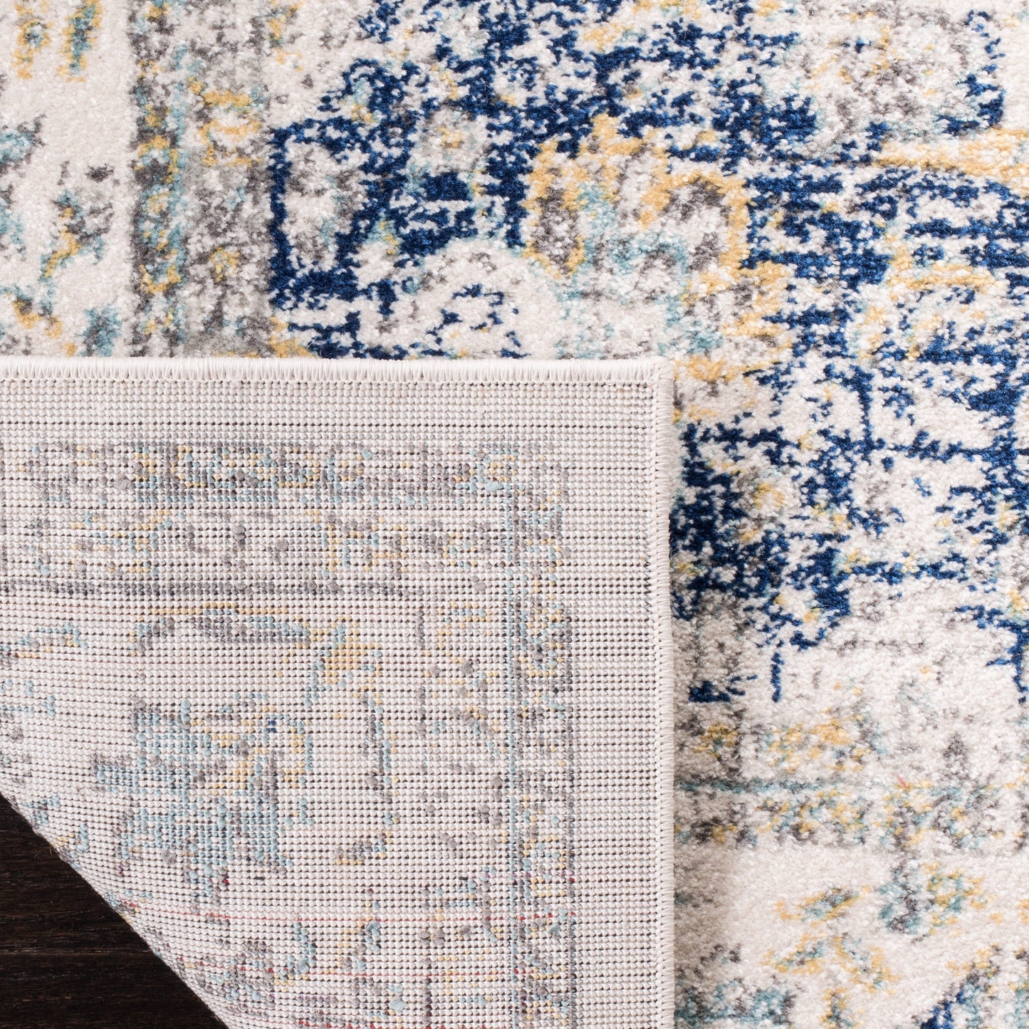 Tapis oriental vintage SAFAVIEH Evoke Jentje style shabby chic