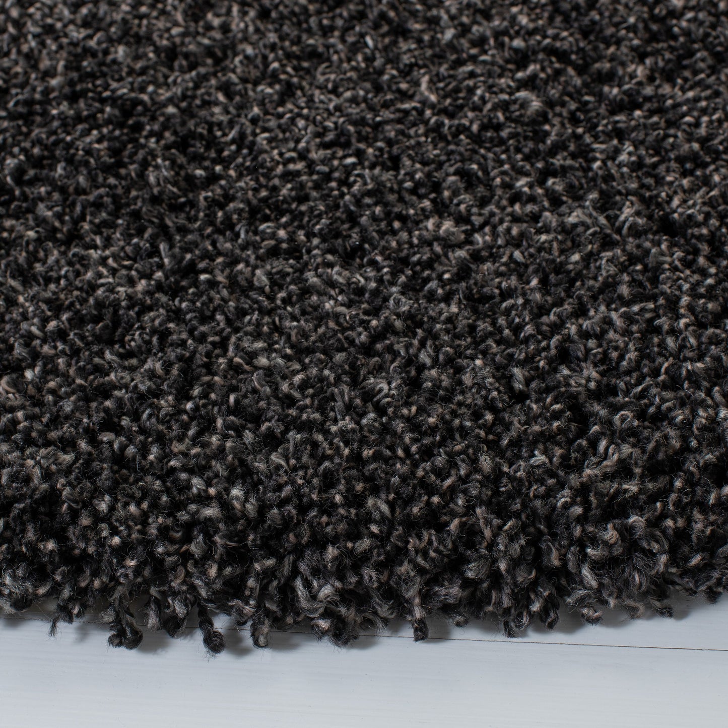 Tapis SAFAVIEH Evolution Shag Fransien uni de 4,6 cm d'épaisseur