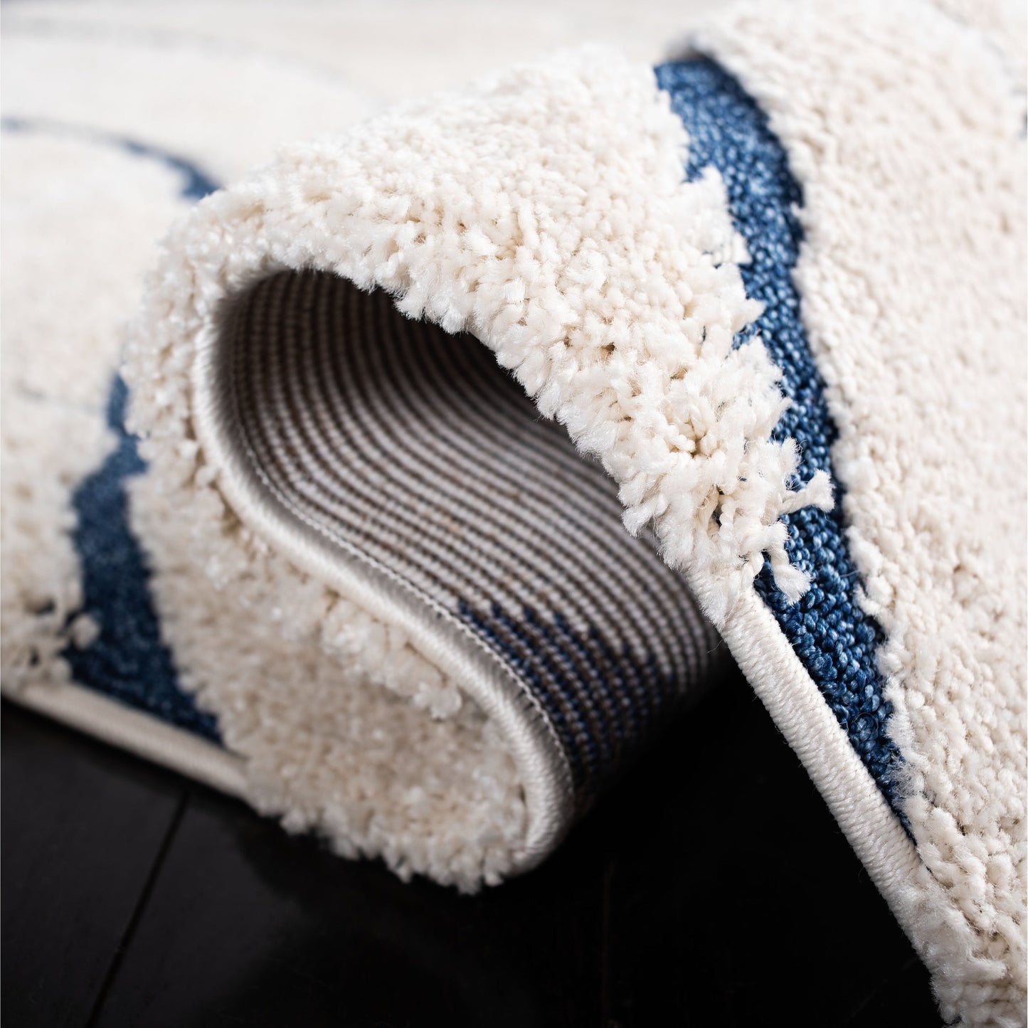 Tapis SAFAVIEH Florida Shag Staka Abstract Waves de 3 cm d'épaisseur