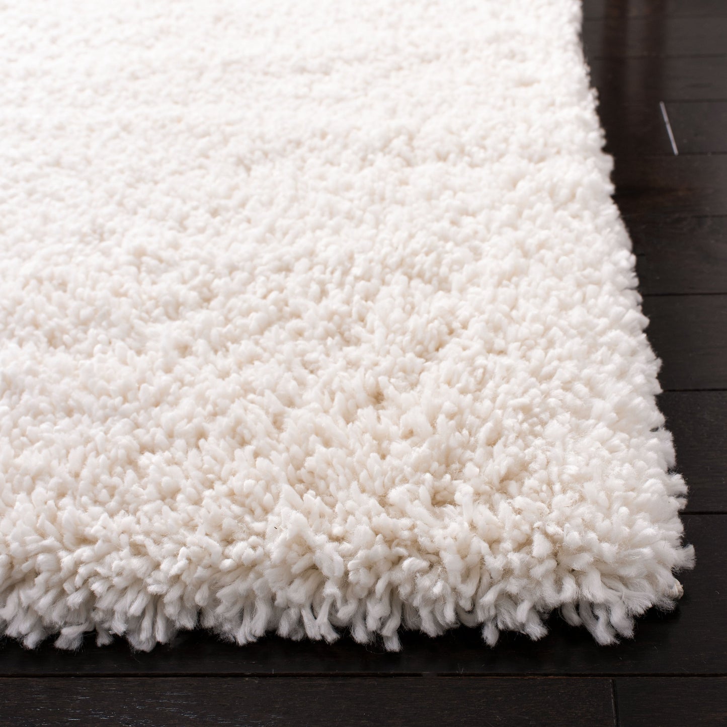 Tapis SAFAVIEH Fontana Shag Dagi uni de 5 cm d'épaisseur