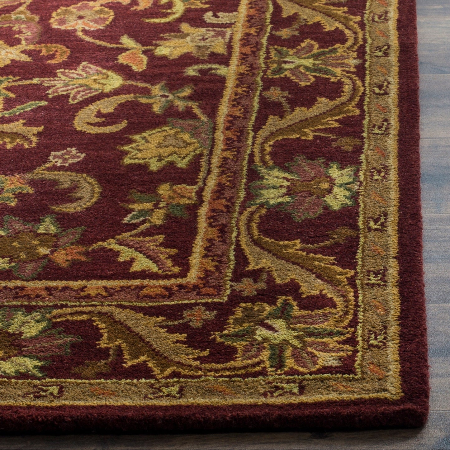 Tapis oriental traditionnel en laine Talvikki fait main SAFAVIEH