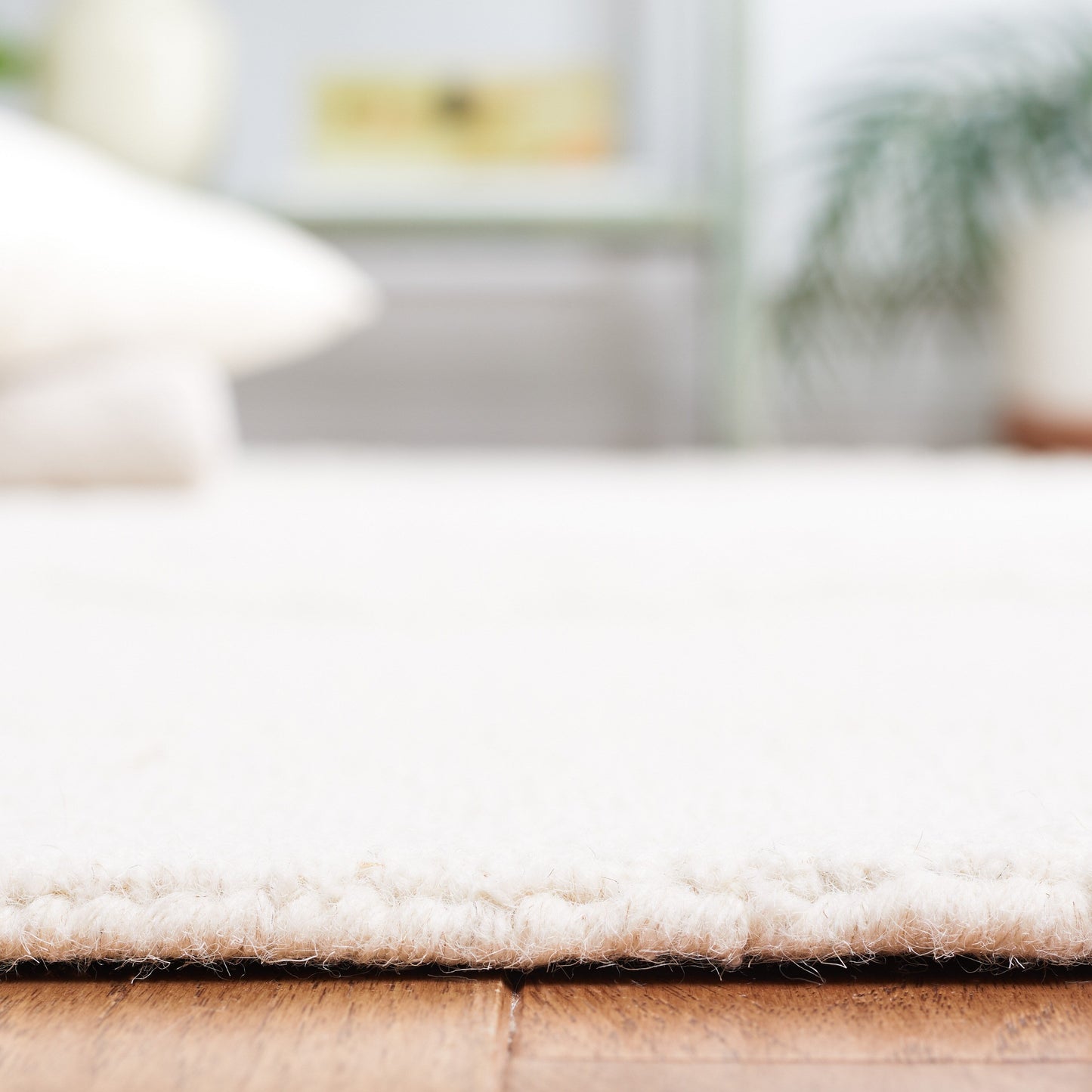 Tapis en laine SAFAVIEH Blossom Oriella fait main, motif floral moderne