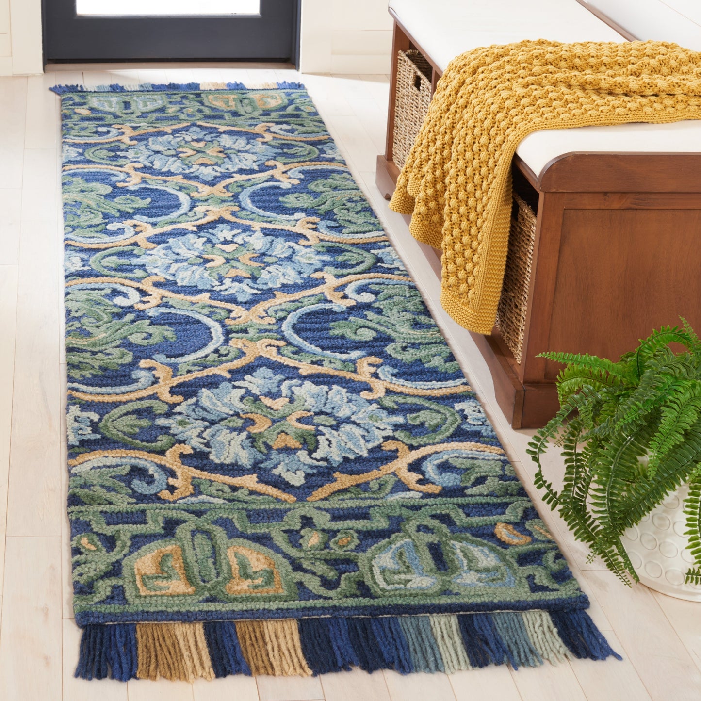Tapis en laine à motif floral Porzia fait main SAFAVIEH