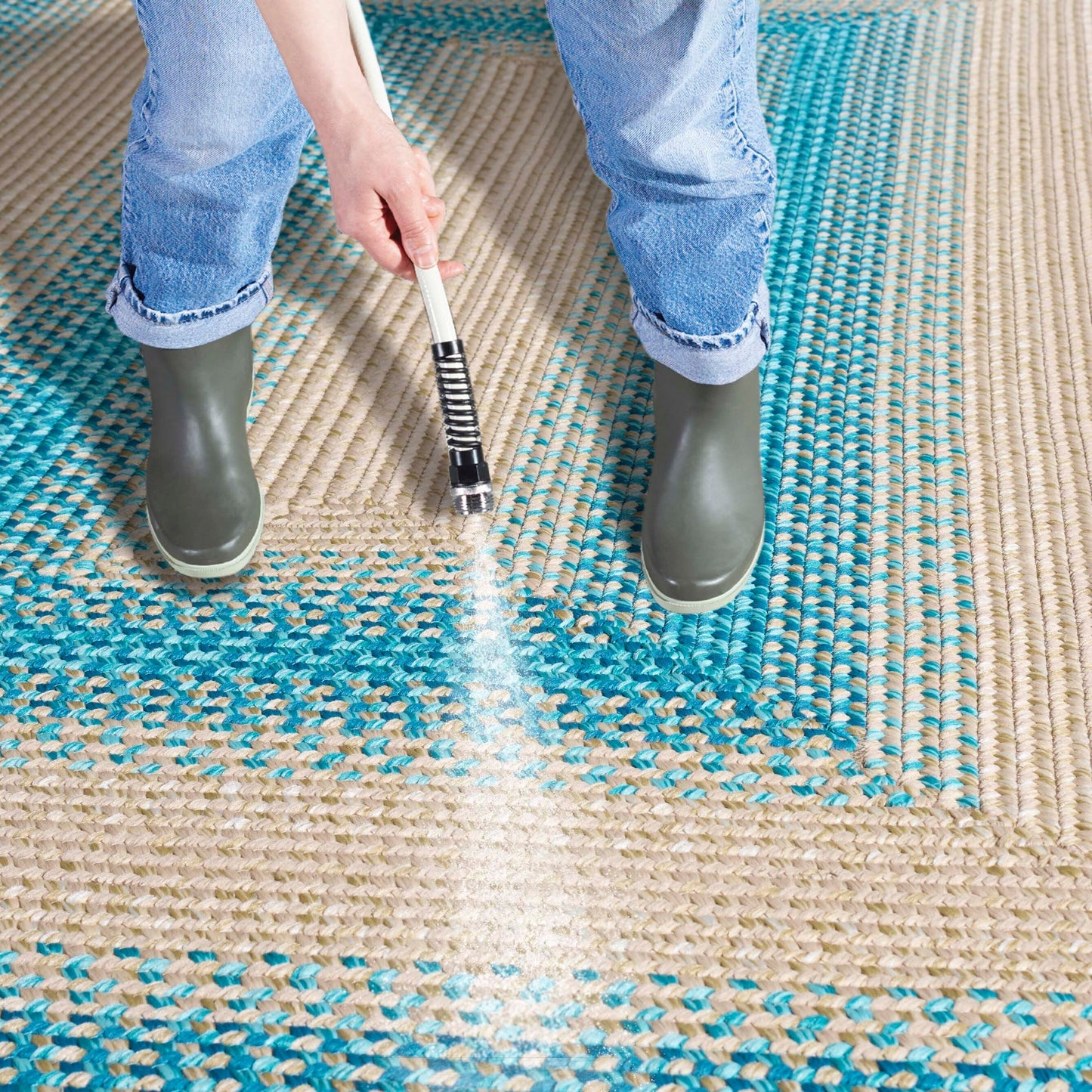 Tapis de campagne tressé à la main SAFAVIEH Kita