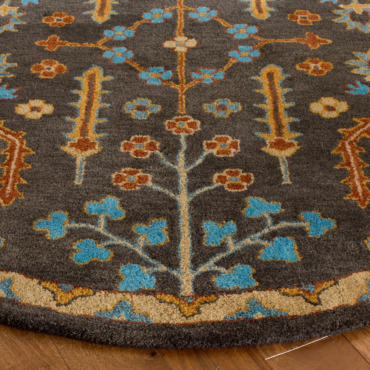 Tapis oriental traditionnel en laine SAFAVIEH fait main, voyage au cœur du patrimoine