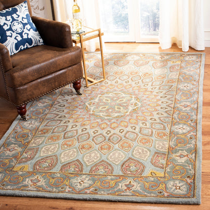 Tapis oriental traditionnel en laine SAFAVIEH fait main, modèle Heritage Wayfarer