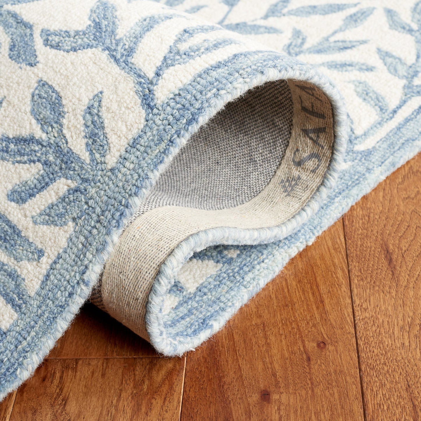 SAFAVIEH Tapis en laine Jardin Mariegret fait main