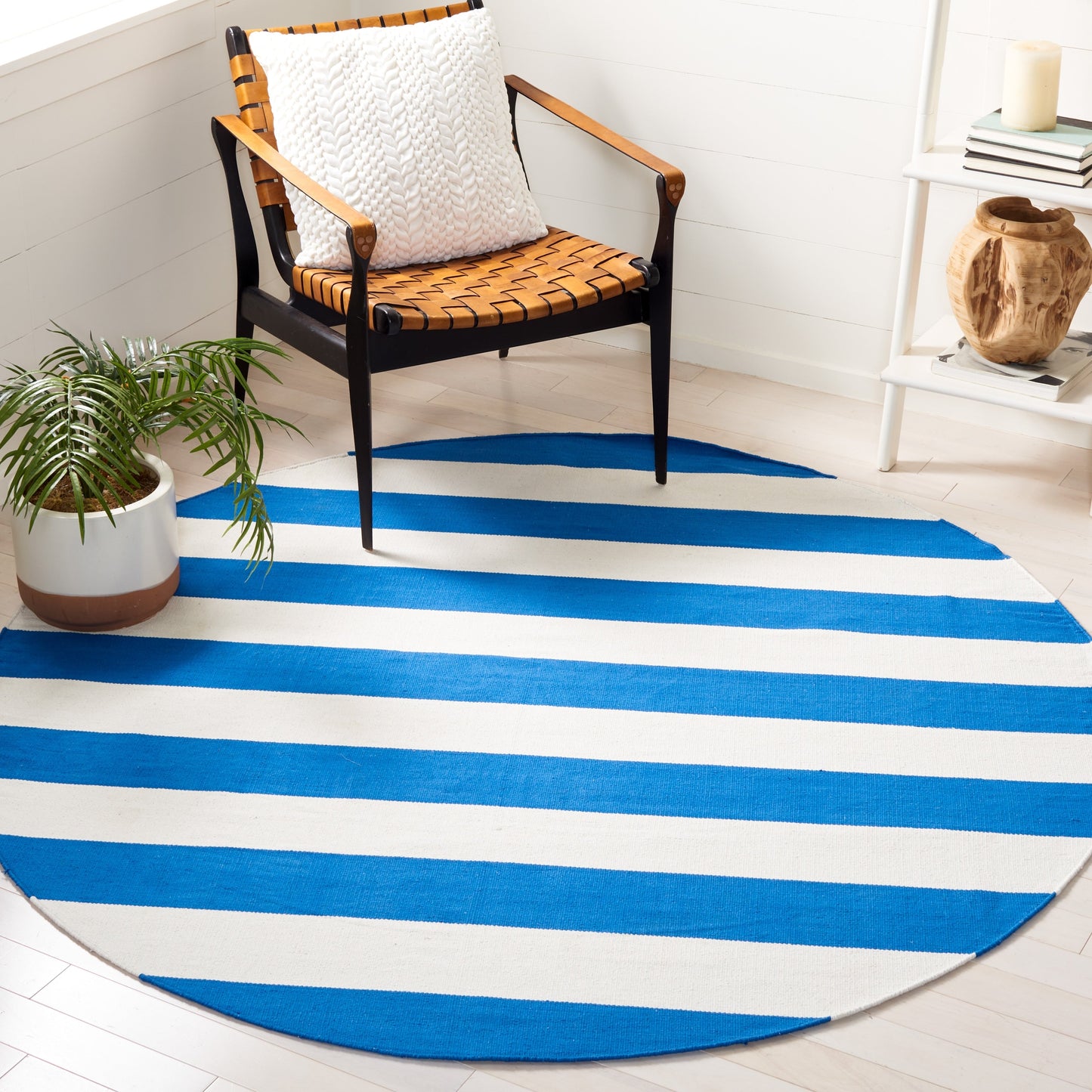 Tapis SAFAVIEH Montauk à rayures Geltrude en coton tissé plat fait main