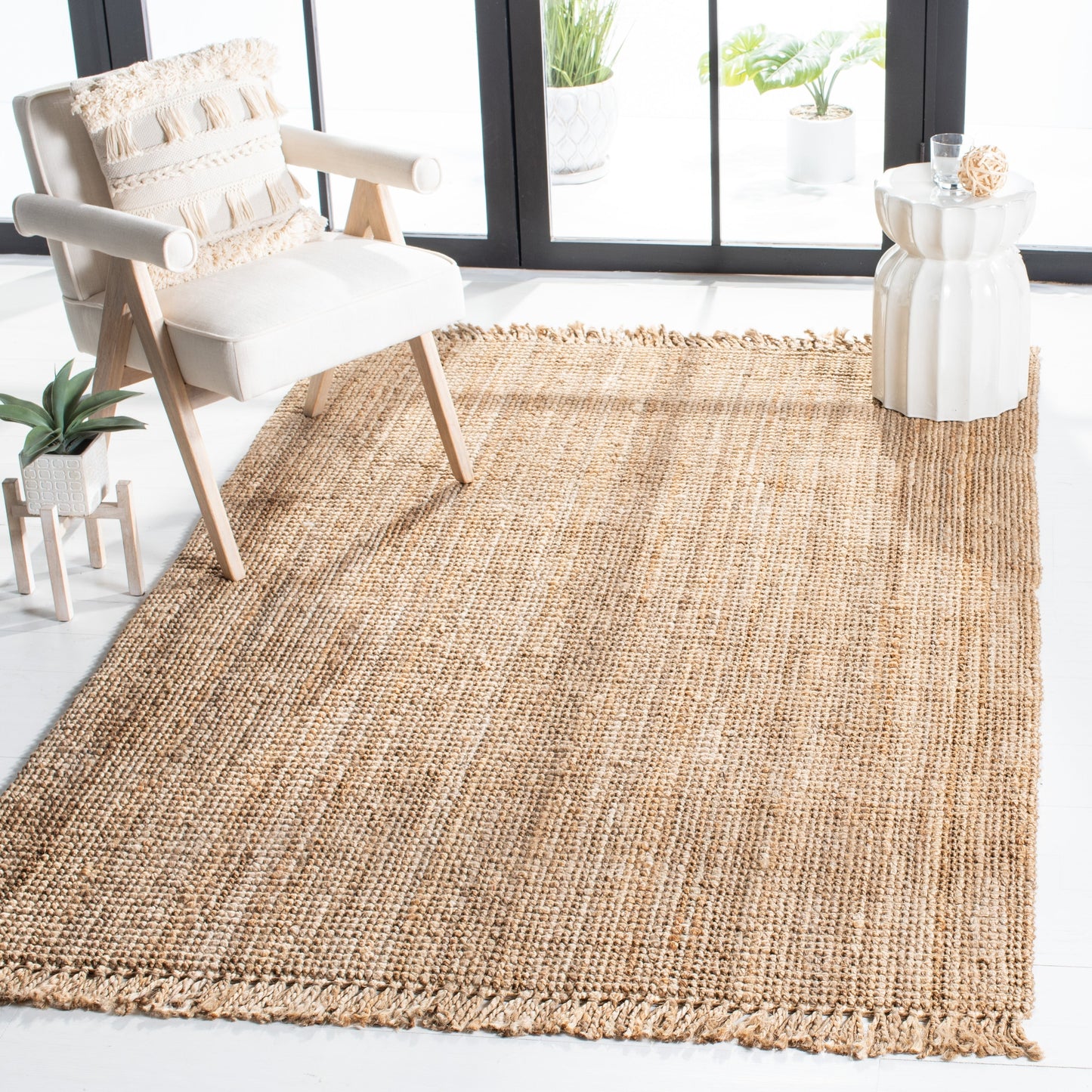 Tapis SAFAVIEH Mirnesa en jute naturel fait main avec franges
