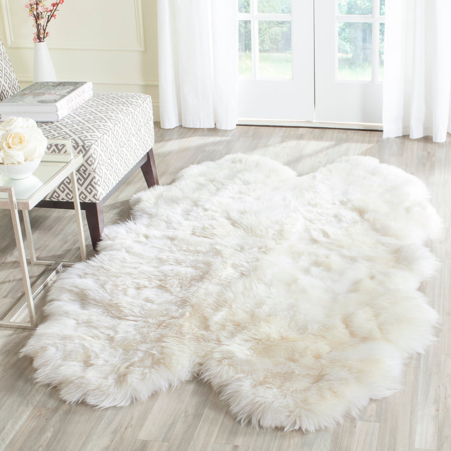Tapis Brittnie en peau de mouton véritable, fait main par SAFAVIEH
