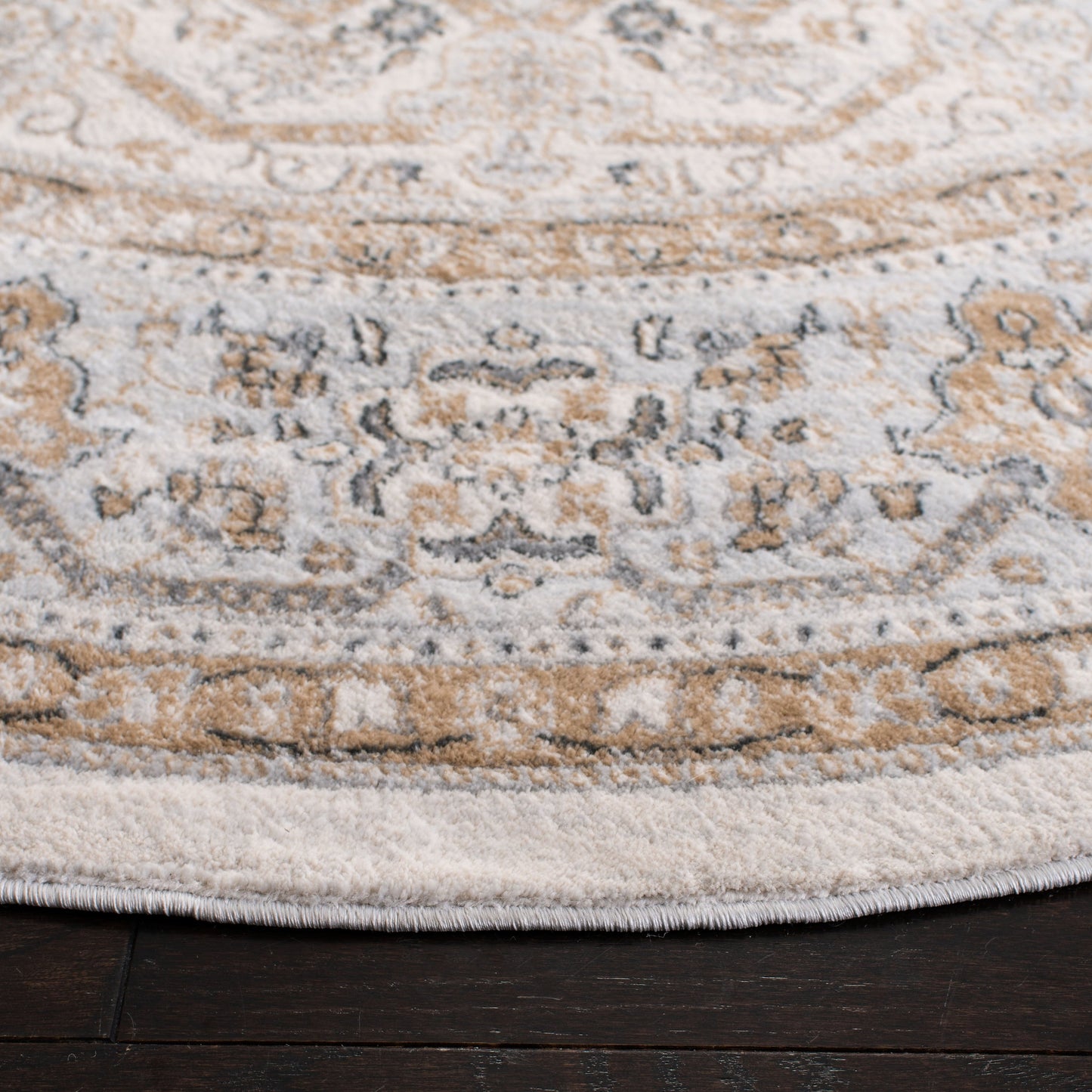 Tapis oriental traditionnel SAFAVIEH Isabella Roxann
