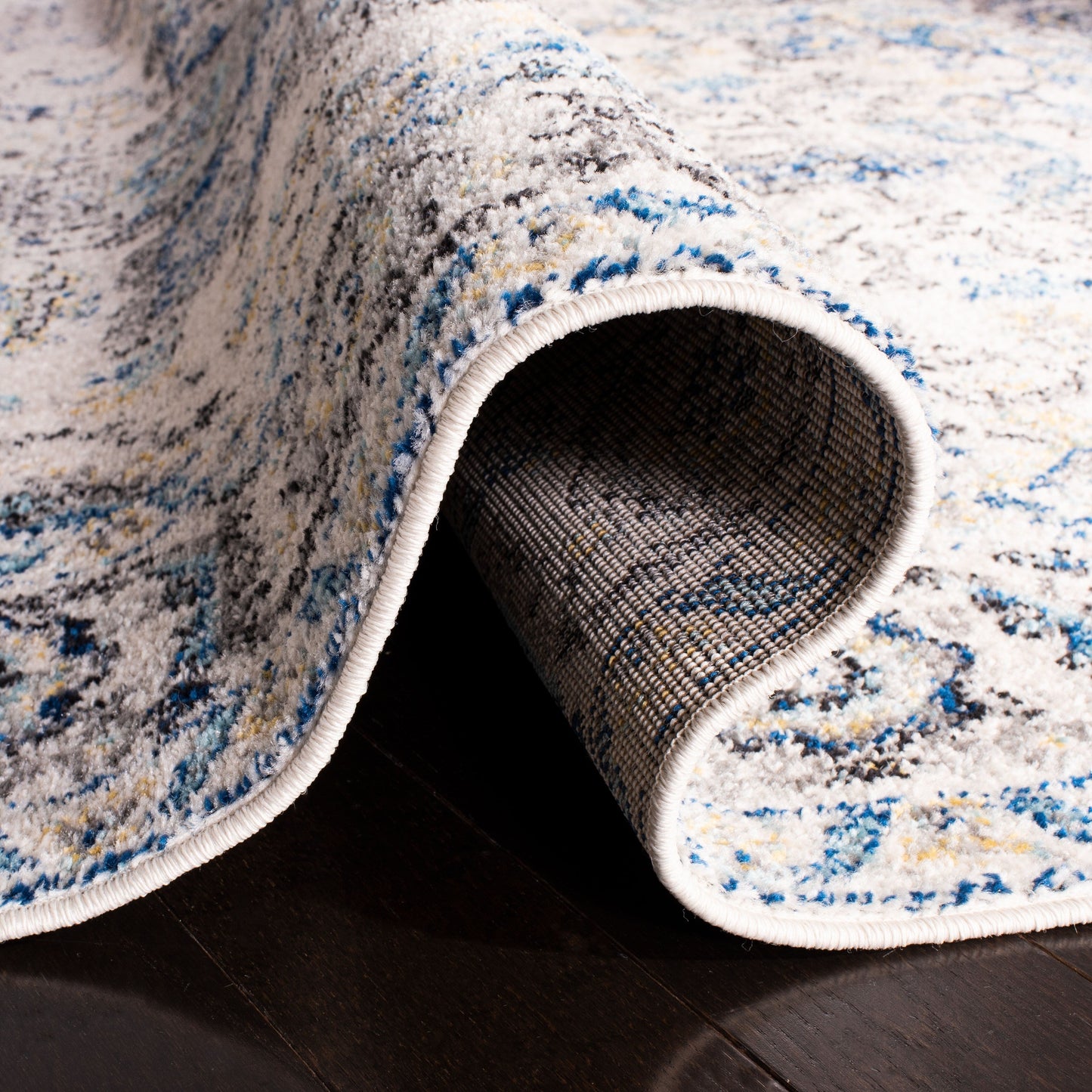 Tapis rustique vieilli SAFAVIEH Madison Delois Medallion à motif médaillon