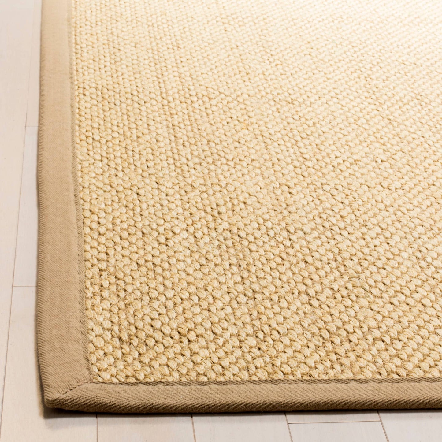 Tapis en sisal Anabel en fibres naturelles SAFAVIEH