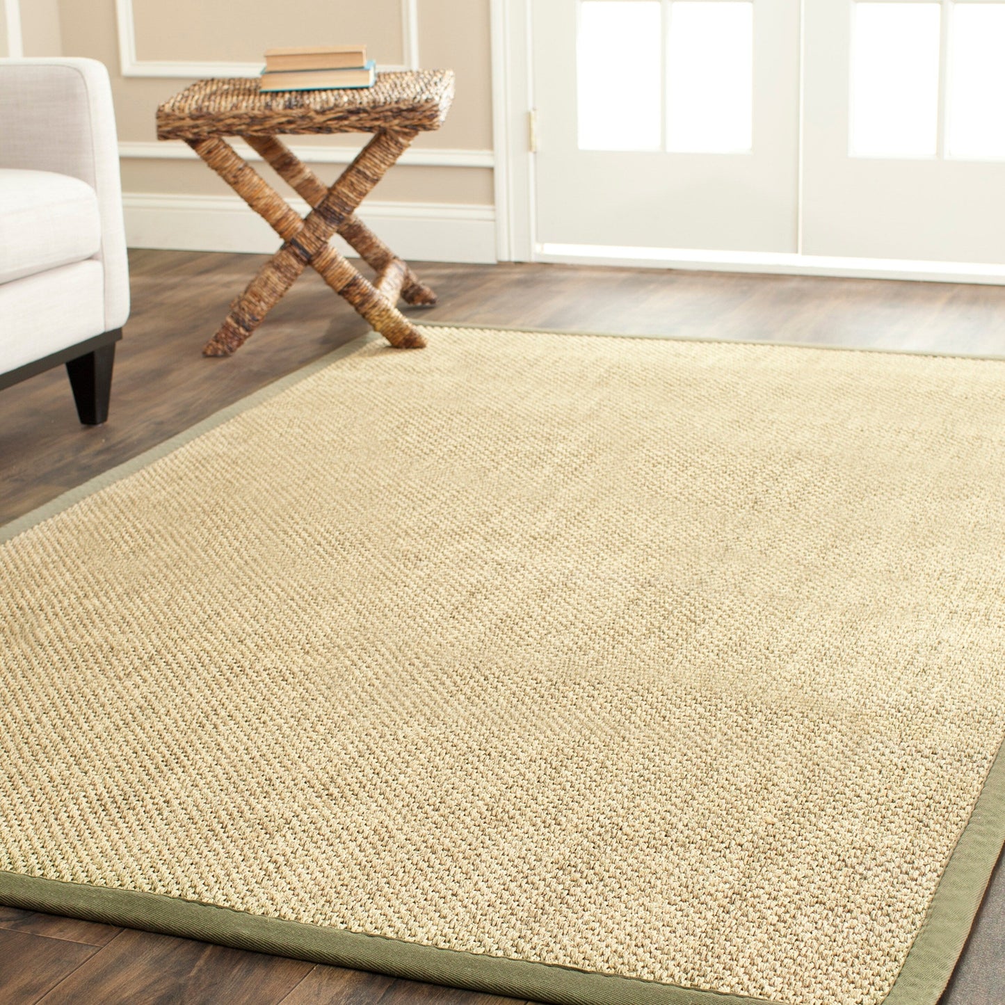Tapis SAFAVIEH en fibres naturelles Elmyra avec bordure en sisal