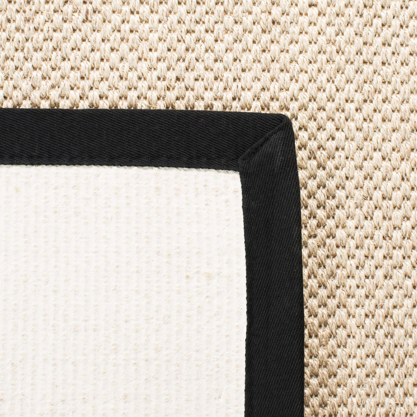 Tapis en sisal Lorine à bordure décontractée en fibres naturelles SAFAVIEH