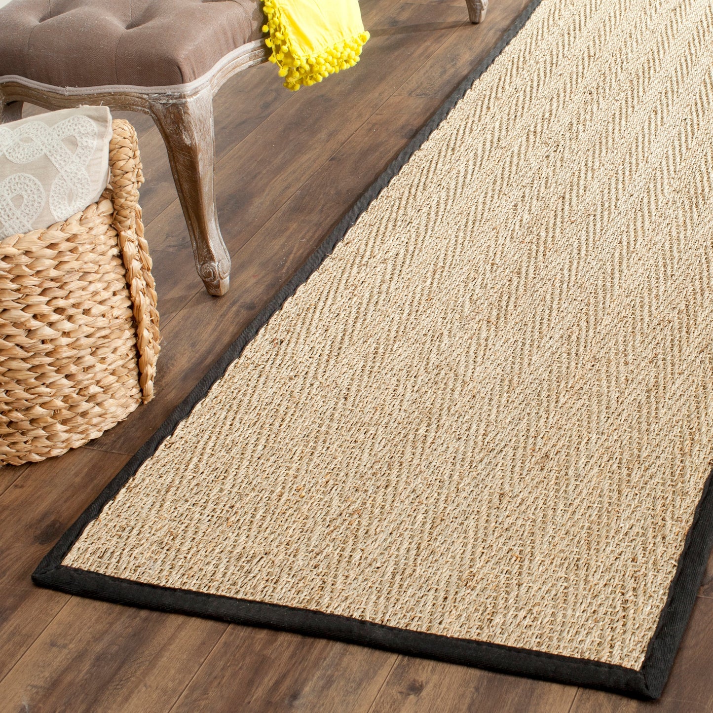 Tapis Trilby en fibres naturelles SAFAVIEH à chevrons en jonc de mer