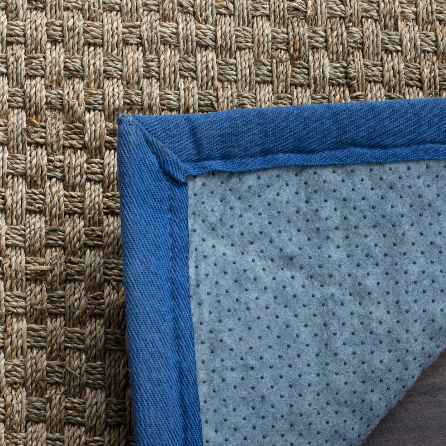 Tapis SAFAVIEH en fibres naturelles Zymryd tissées en jonc de mer