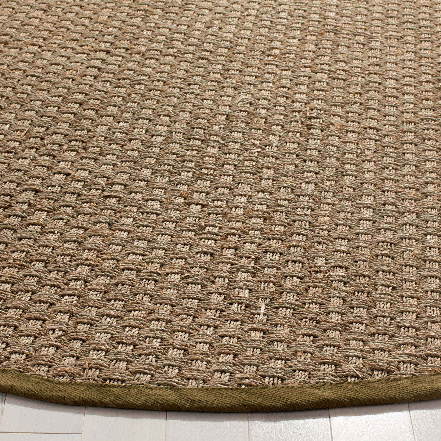 Tapis SAFAVIEH en fibres naturelles Zymryd tissées en jonc de mer