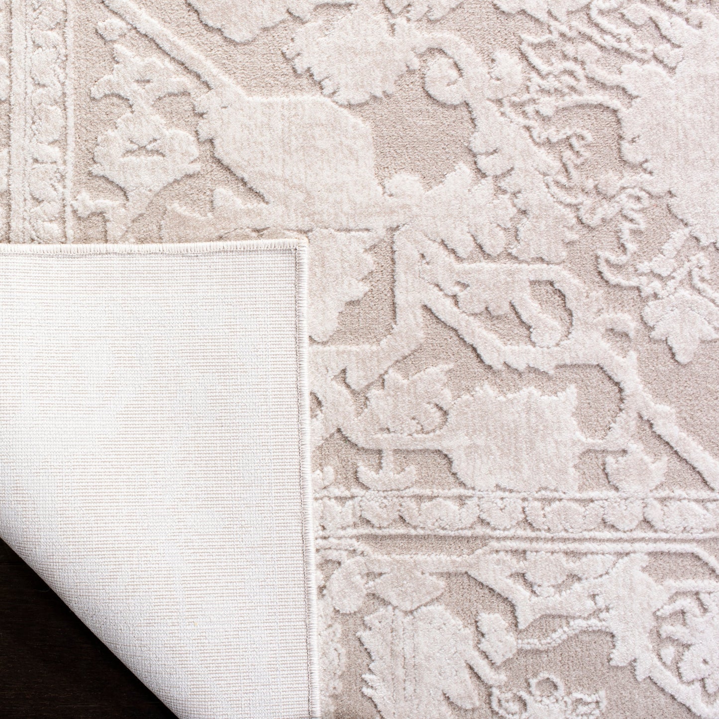 SAFAVIEH Tapis oriental moderne Reflection Eulalie