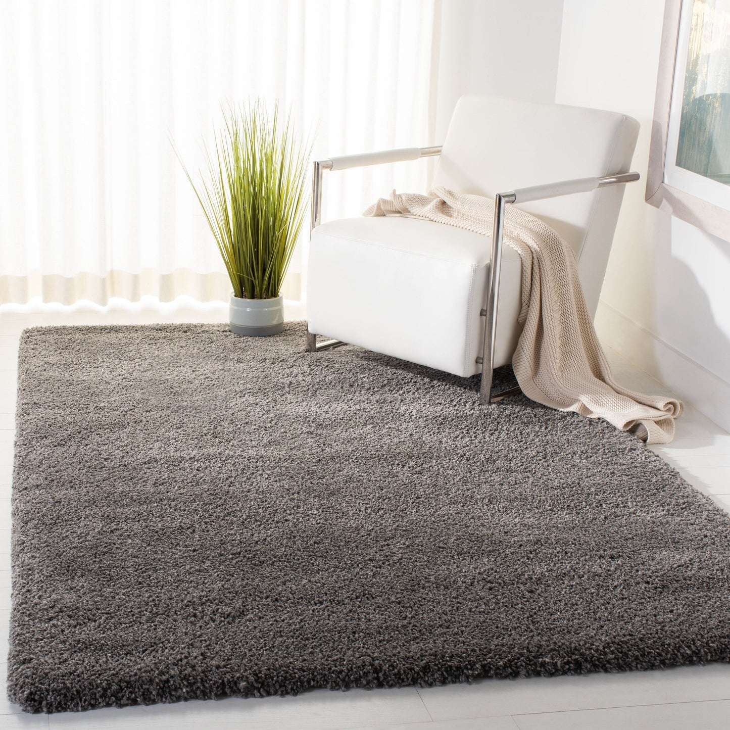 SAFAVIEH Tapis Royal Shag Sannie de 2 pouces d'épaisseur