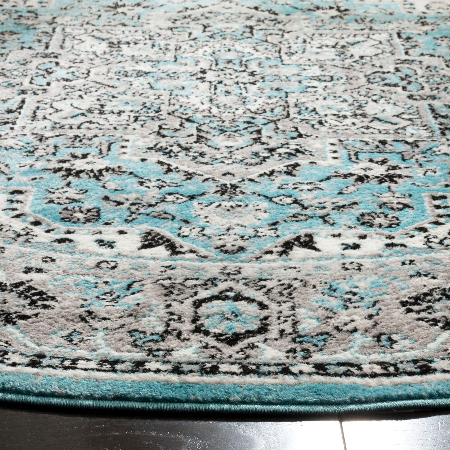 Tapis oriental bohème SAFAVIEH Skyler Agoritsa