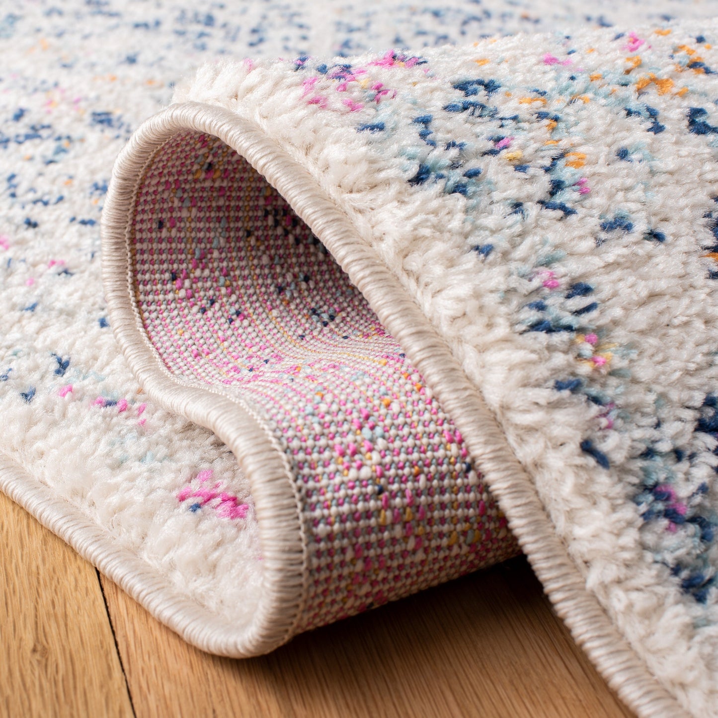 Tapis rustique marocain bohème SAFAVIEH Tulum Phebe