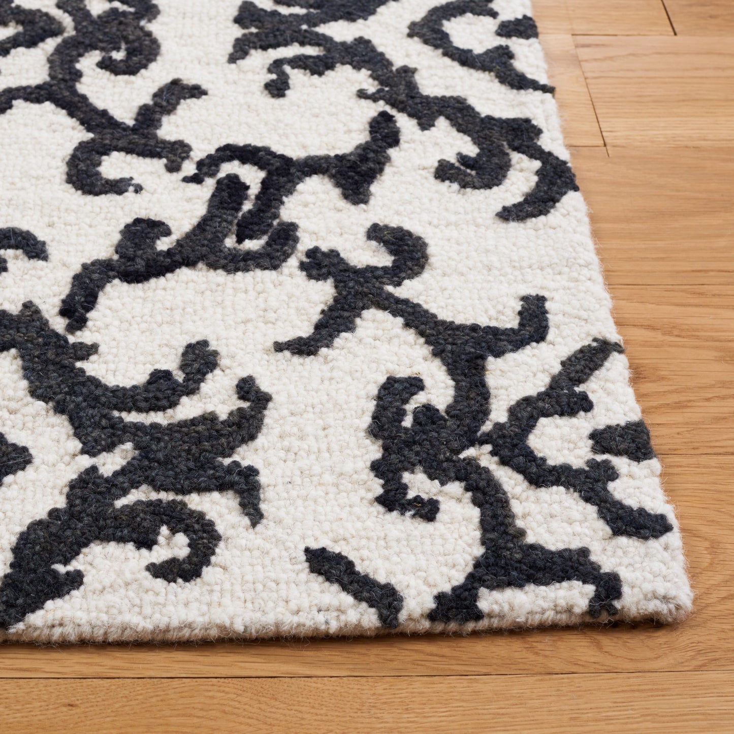 SAFAVIEH, Tapis en laine moderne à motif floral Blossom Vesela, fait main